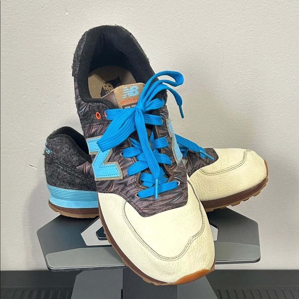 New Balance 574 Sneakers – size 7 – Brown/Blue – Great Condition